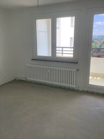 Geräumige und helle 3 Zimmer-Wohnung mit Balkon mit tollem Blick über Baumheide - Photo 4