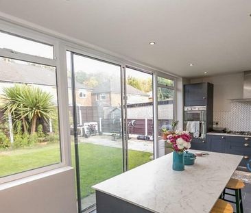 3 bedroom semi-detached house to rent - Photo 4