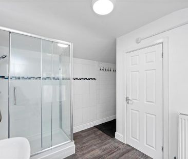 4 bedroom terraced house to rent - Photo 3