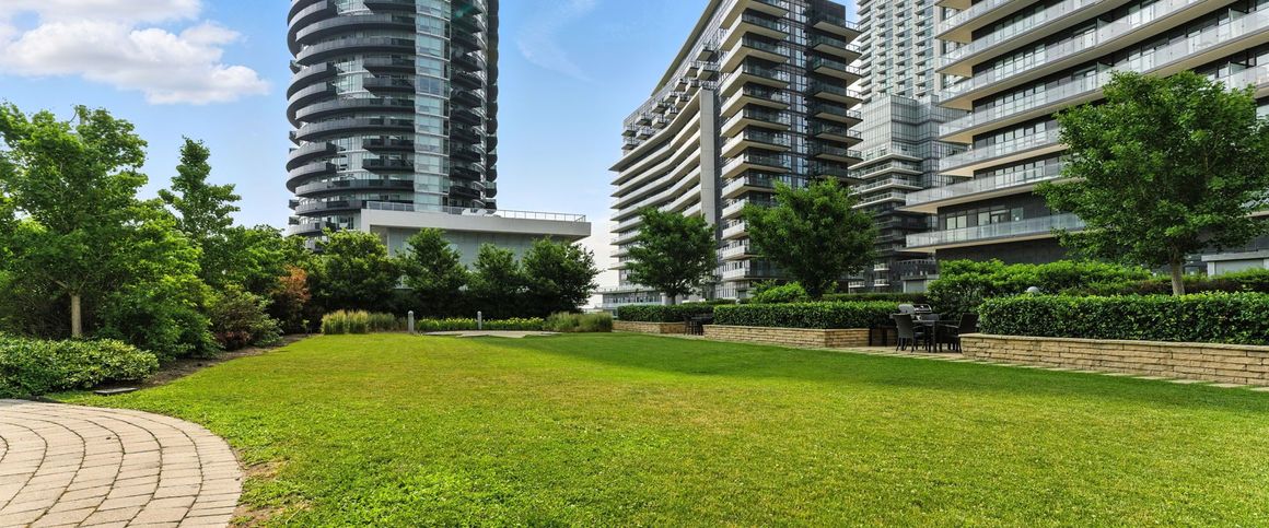 For Lease - 16 Brookers Lane, Toronto, Ontario - Photo 1