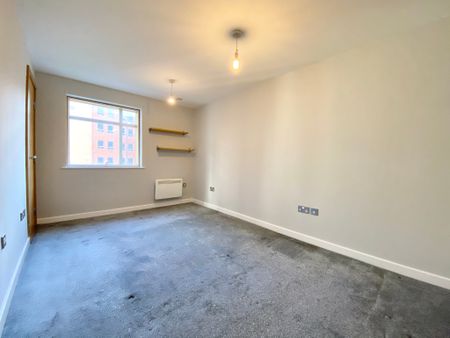 1 Bedroom - Photo 4