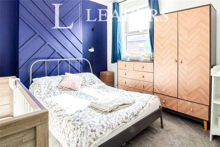 2 bedroom terraced house to rent - Photo 4