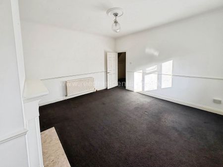 London Road, Westcliff On Sea - Photo 2