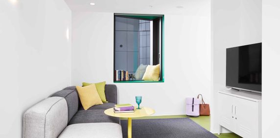 4 Bedroom Shared Bathroom, Double Bed - Photo 2