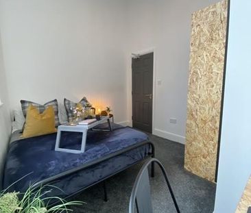 3 bedroom flat to rent - Photo 5