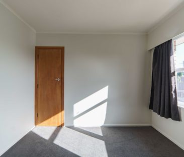 Family Home in Saint Andrews - Photo 1