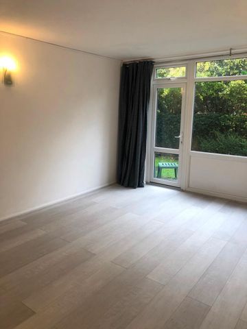 Studio Flat, Calton Drive, SW15 - Photo 2