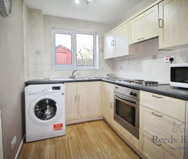 1 bedroom semi-detached house to rent - Photo 5