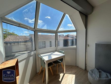 Location Appartement 2 pièces 42m² BORDEAUX 33000 - Photo 2
