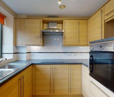 2 bedroom retirement property to rent - Photo 1