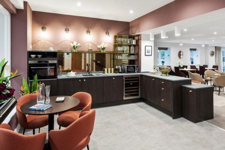 1 bedroom retirement property to rent - Photo 3