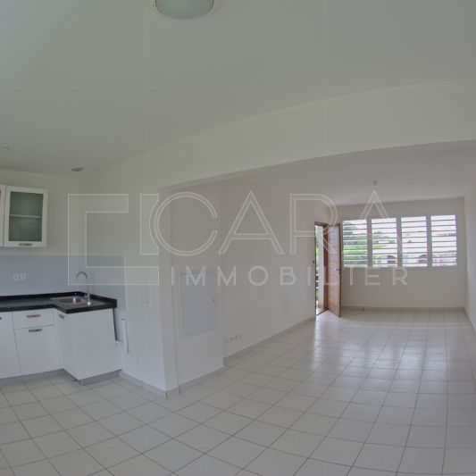 Location Appartement 3 pièces 69m² CAYENNE 97300 - Photo 1