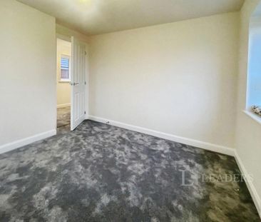 4 bedroom detached house to rent - Photo 5