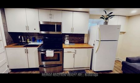 For Lease - 34 Shoreland Crescent Unit# Bsmt, Toronto, Ontario - Photo 4