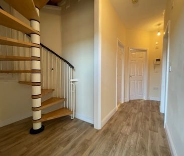 Elizabeth Court - Photo 6