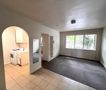 Charming and cosy apartment in the heart of St Kilda - Photo 3