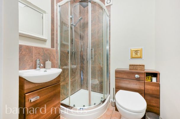 St Georges Road - Photo 1