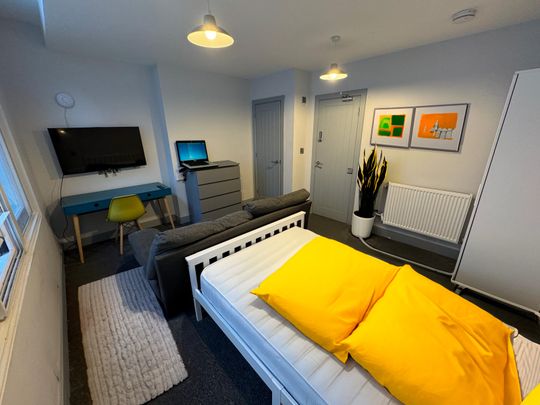 Bowling Green Street - Photo 1