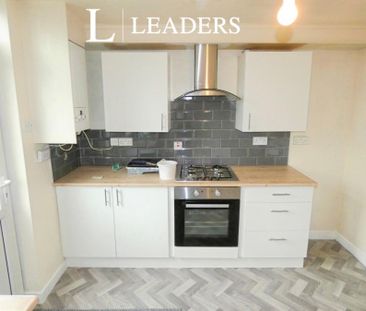2 bedroom house to rent Carlton Street, Mansfield, Nottinghamshire,... - Photo 1