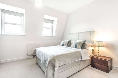A stylish town house set in a convenient location for Tunbridge Wells town centre - Photo 4