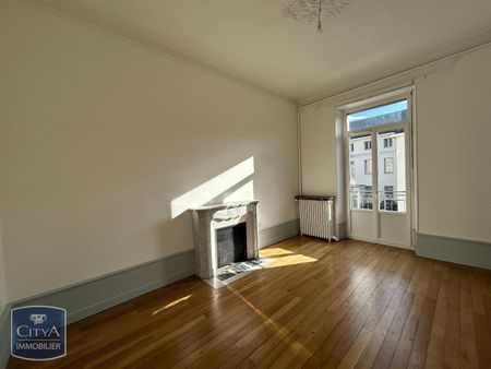 Location Appartement 5 pièces 129m² CHAMBERY 73000 - Photo 2