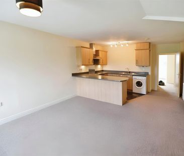 2 Bedroom Flat for rent in Fern Court, Woodlaithes Village, Rotherham - Photo 6