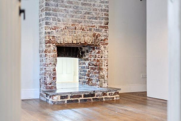 2 bedroom end of terrace house to rent - Photo 1