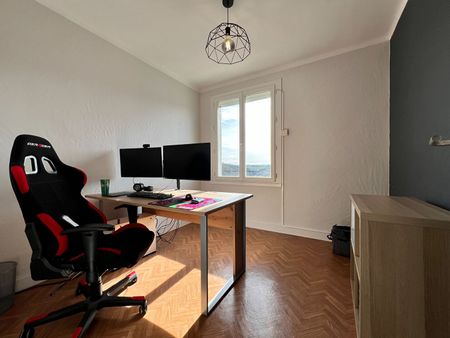 Location Appartement 4 pièces 67m² - Photo 4