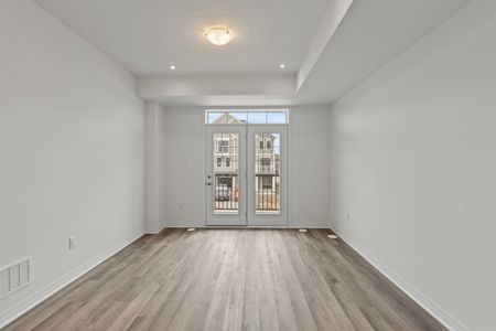 For Lease - 62 Pogie Drive, Welland, Ontario - Photo 4