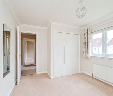 4 bedroom detached bungalow to rent - Photo 3