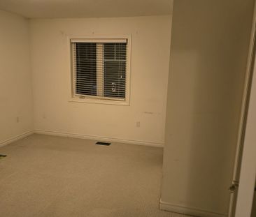 For Lease - 21 Arlington Crescent, Guelph, Ontario - Photo 1