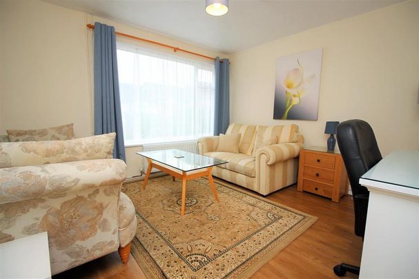 4 bedroom terraced house to rent - Photo 1