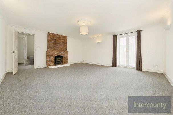 4 bedroom terraced house to rent - Photo 1