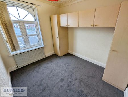 3 bedroom House To Let Total Size: 915 SQ FT - Photo 5