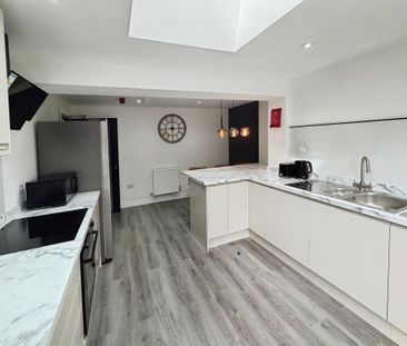1 bedroom semi-detached house to rent - Photo 4