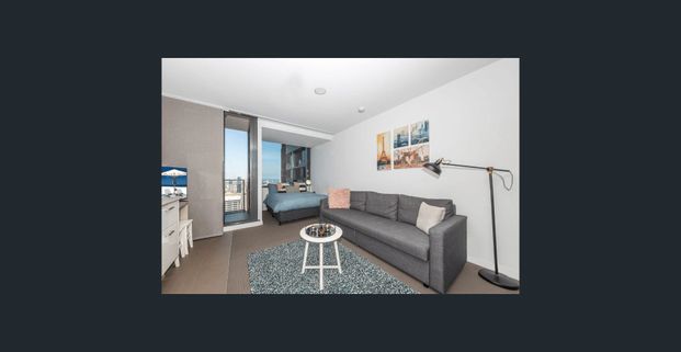 Exclusive Lifestyle In The Heart Of Melbourne - Fully Furnished - Photo 1