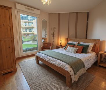 Location Appartement 2 pièces 47m² MONT ST AIGNAN 76130 - Photo 2