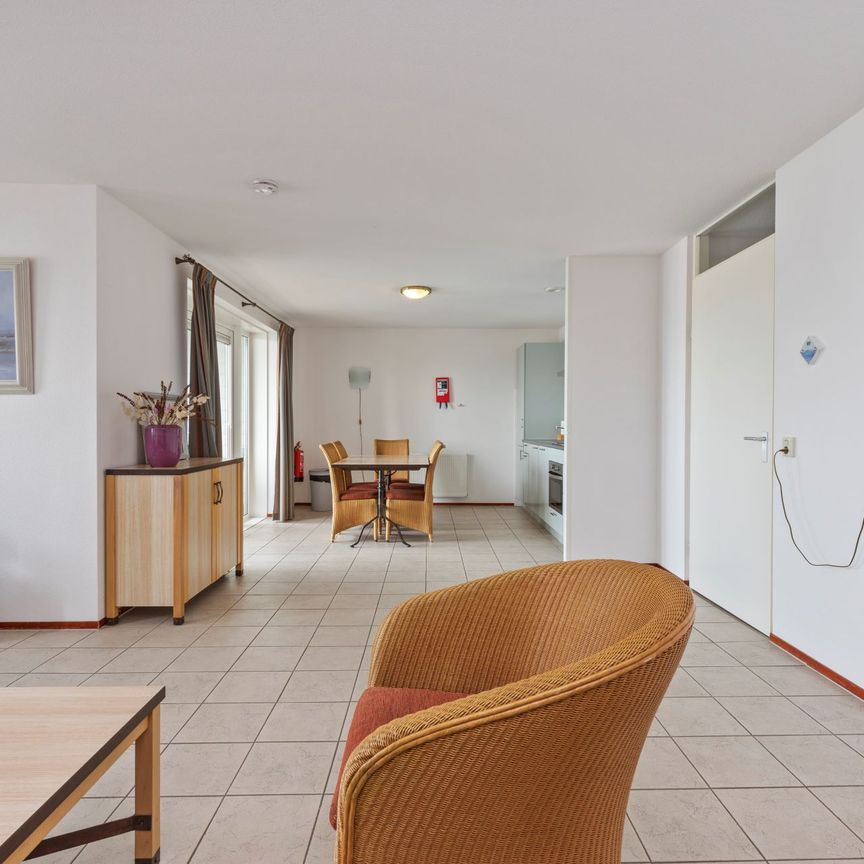 Lovely 2 bedroom apartment, terrace & harbor view - Foto 1