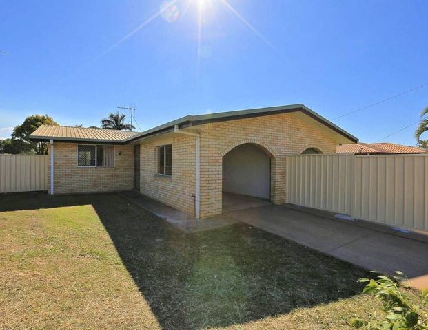 ***APPLICATION APPROVED*** TIDY & MODERN BRICK UNIT - Photo 1