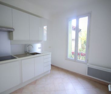 Location Appartement 1 pièce 23m² - Photo 2