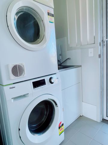 Hamlyn Terrace - Photo 4