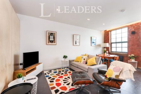 Studio to rent - Photo 2