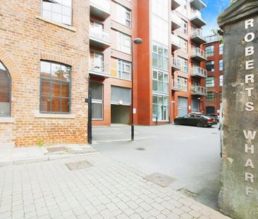 2 bedroom flat to rent - Photo 3