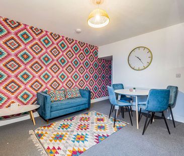 🏠 A Wonderfully Convenient Houseshare in the Heart of Nuneaton - Photo 1