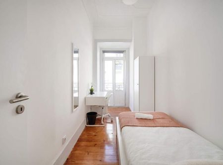 Rua Chaby Pinheiro, Lisbon, Lisbon 1000-096 - Photo 2