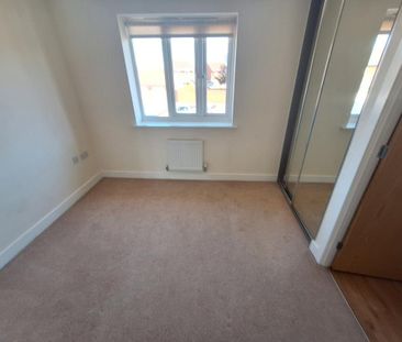 2 bedroom semi-detached house to rent - Photo 2