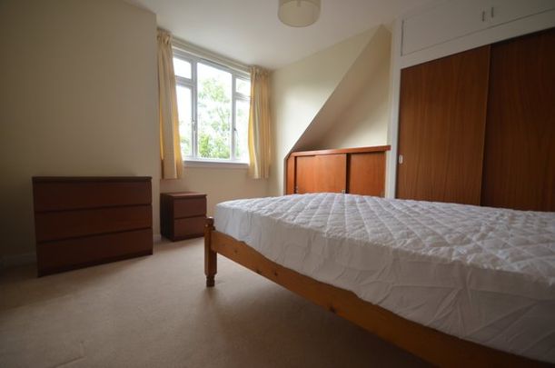 Top Floor Flat, 28 Watson Street, AB25 2QJ, Aberdeen - Photo 1