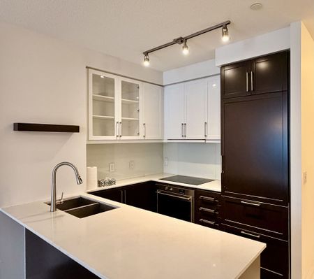 For Lease - 21 Clairtrell Road Unit# 324, Toronto, Ontario - Photo 2