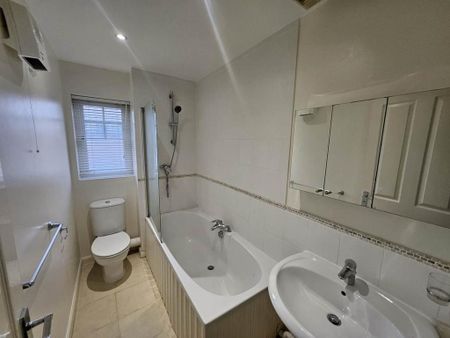 2 bedroom terraced house to rent - Photo 2