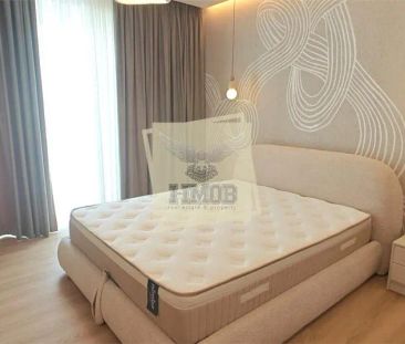 Penthouse cu 4 camere 3 bai si terasa 88 mp in zona Lazaret - Photo 1